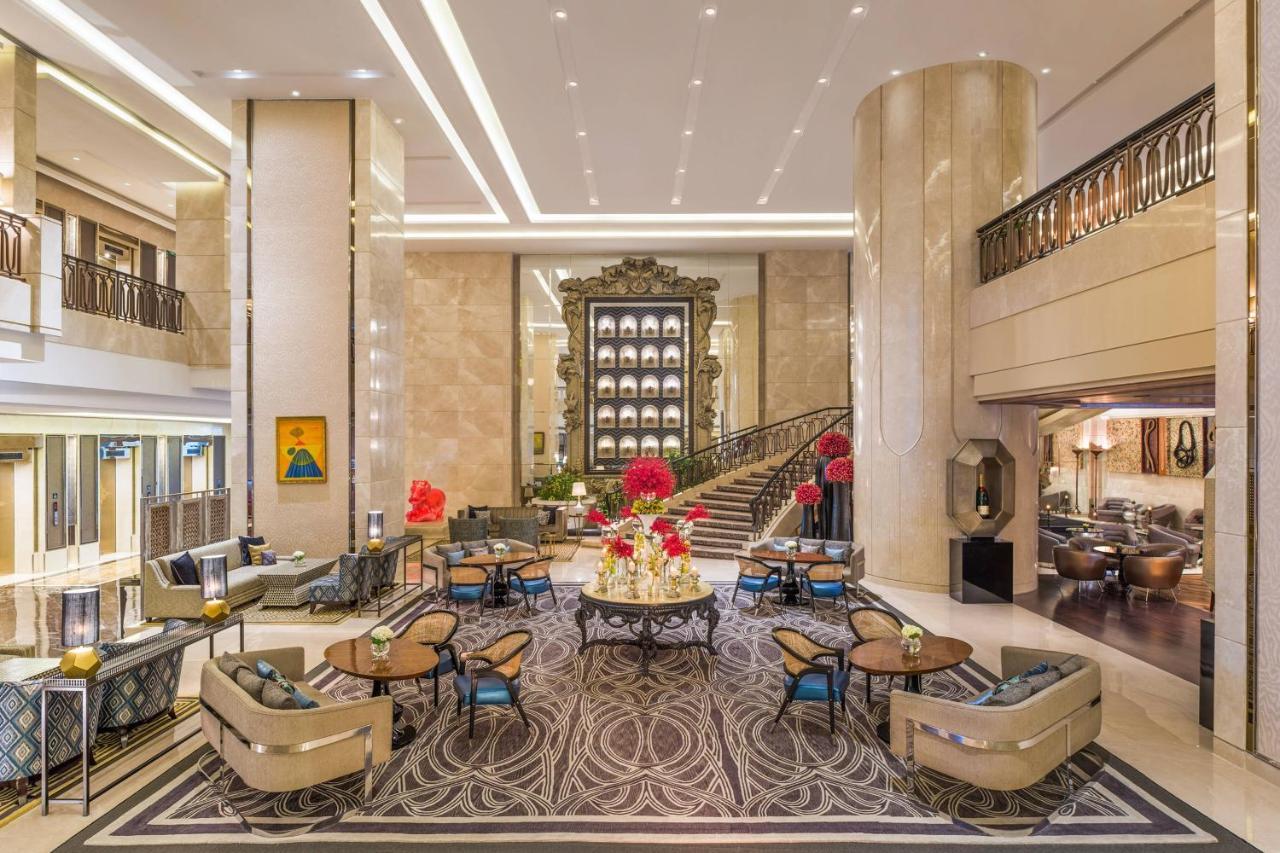 The St. Regis Mumbai Hotel Kültér fotó The lobby of the hotel