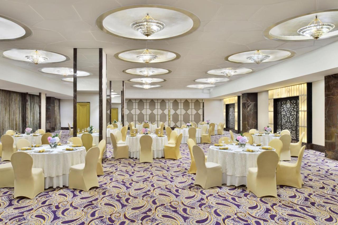 The St. Regis Mumbai Hotel Kültér fotó The ballroom